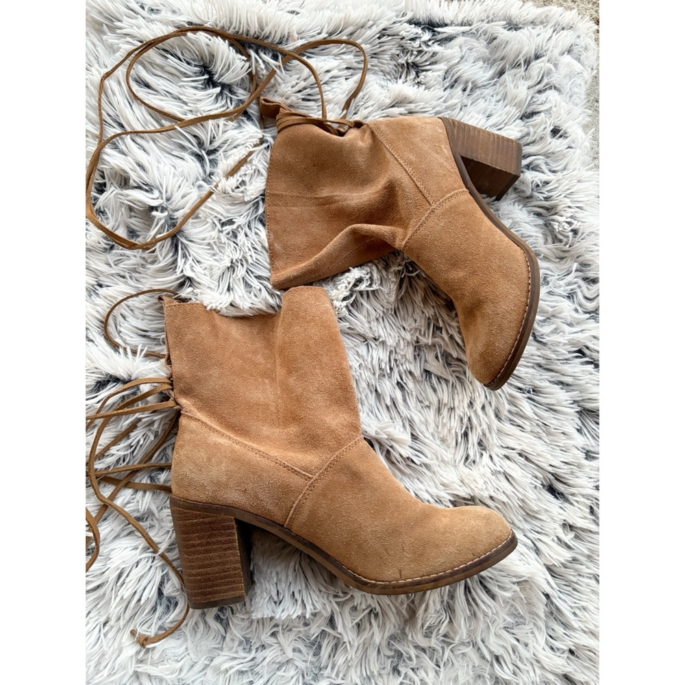 Toms Mila Suede Light Brown Ankle Booties with ties - Picture 2 of 6